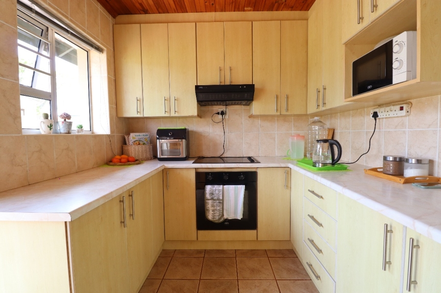 3 Bedroom Property for Sale in Kabega Park Eastern Cape